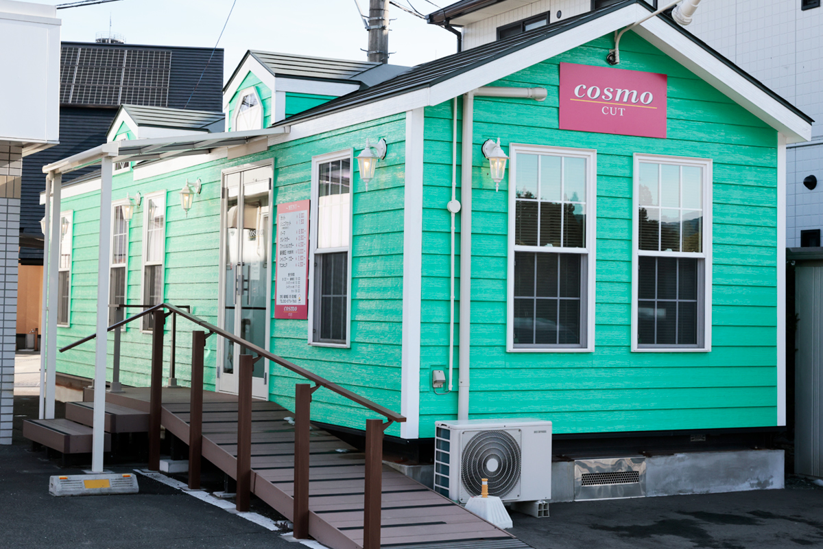 美容室コスモ店内